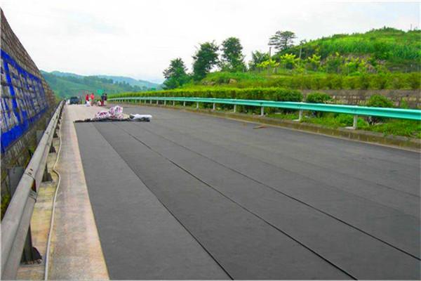 裂缝养护:肇庆道路抗裂贴—沥青路面裂缝贴-价格行情