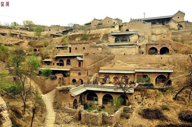 资讯 滚动 正文  黄土高原的窑洞 小编提示您本文标题是:"黄土高原"的