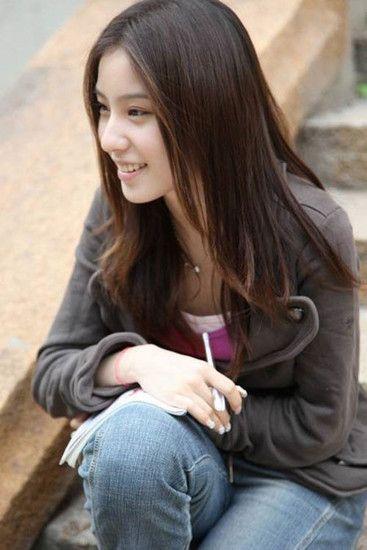 "民间美女"爆红 网友赞青春可人秒杀一线女星 _中国经济网——国家