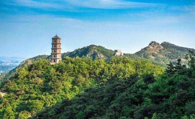 182米的苏州灵岩山虽不高但风景奇秀古迹多姑苏著名旅游胜地