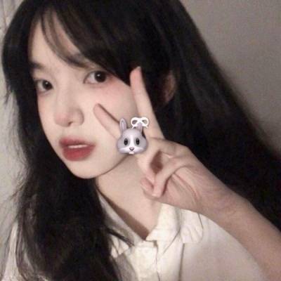 卖萌图片丑女生头像图片
