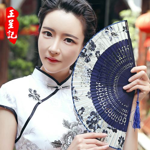 扇子古典中国风女式绢扇古风小折扇真丝和风日式折叠礼品扇