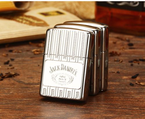之宝(zippo)打火机28144 杰克丹尼 盔甲加厚 不带机油