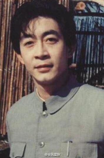 六小龄童青葱旧照曝光猴王也曾是小鲜肉