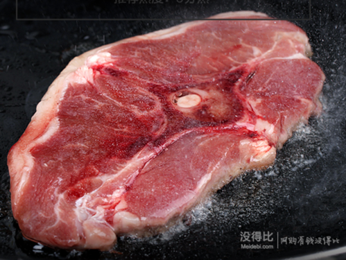 t骨羊排,也译作丁骨羊排,带一块呈t字形的脊椎骨,肉质鲜嫩,适合大众
