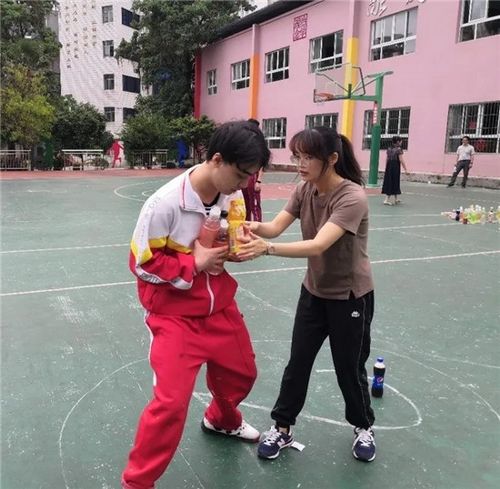 无畏风雨,筑梦前行:贵阳市第五中学2020届成人礼暨高考迎考誓师大会