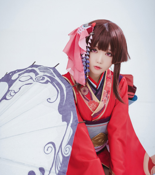 cosplay:阴阳师 神乐 眼神酷酷哒