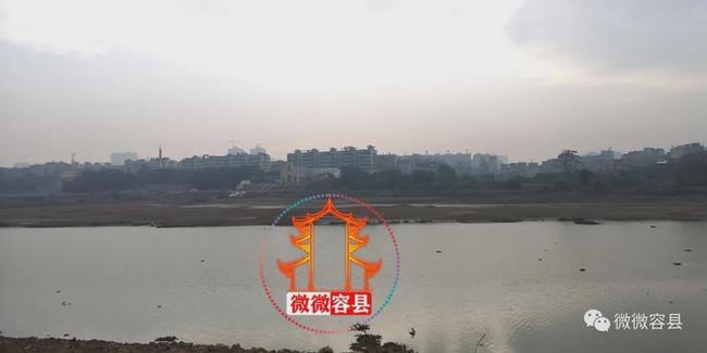 容县绣江河床开挖群众纷纷问站前大桥开工了