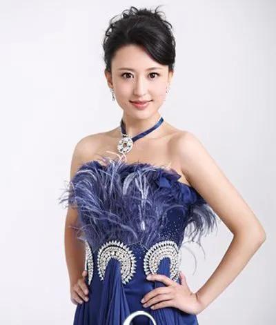 央视女神主播张蕾到底有多美多图