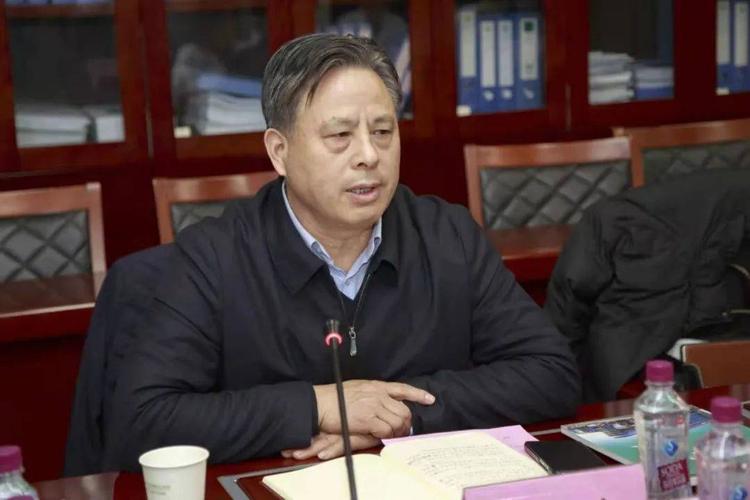 徐州市慈善总会会长夏文达,副会长张学胜,儿童医院党委书记曹军华,副