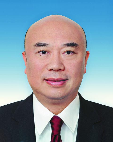 刘国中,男,汉族,1962年7月生,黑龙江望奎人,1982年8月参加工作,1986年