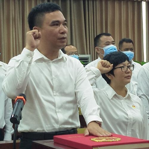 徐闻县人大召开第十六届人大常委会第四十三次会议