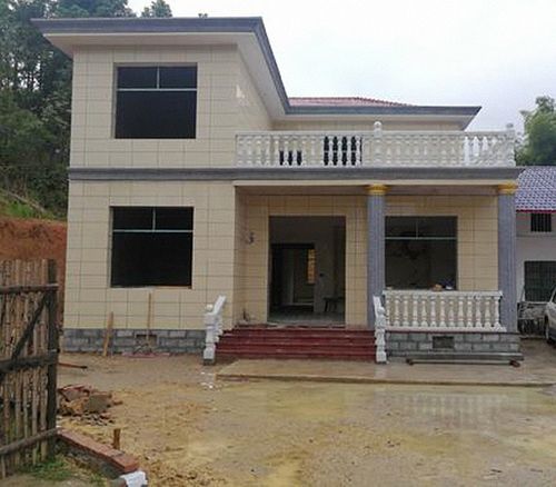 农村房子外墙瓷砖与涂料效果图