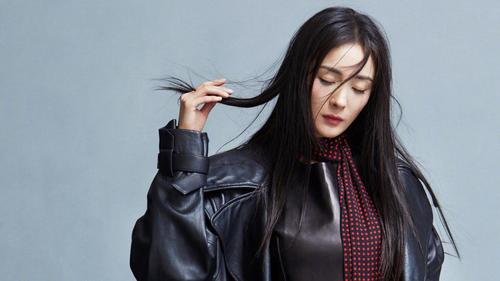 电脑壁纸 明星 大陆明星 杨幂魅惑黑时尚写真 在线编辑此图 查看清晰