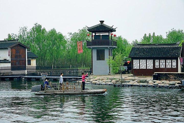 沙家浜风景区是全国爱国主义教育示范基地全国百家红色旅游经典景区