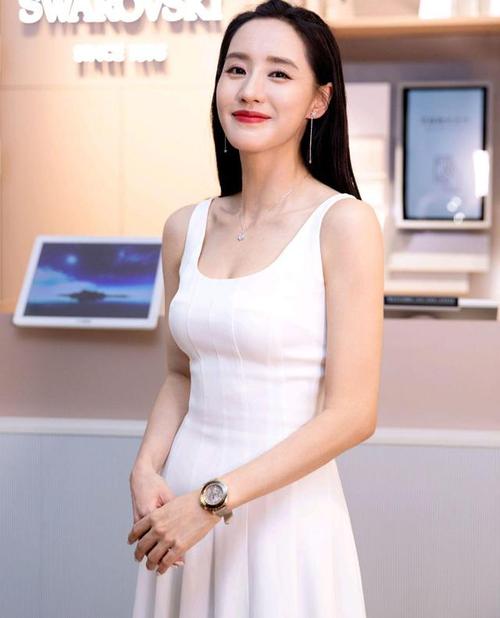 曾是"夏洛"的女神——秋雅,还记得她么,王智生活中很美