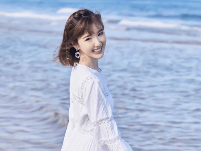 原创被拖欠1250万片酬父亲为5000万要毁毛晓彤前程与杨玏恋情曝光