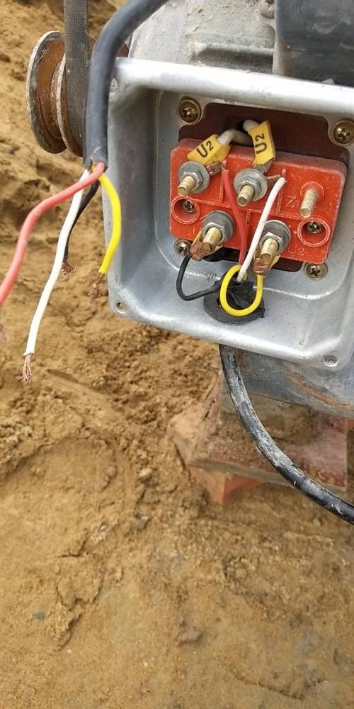 倒顺电机电容8个接线头220v电机正反转接线图