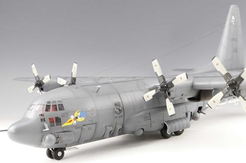【模匠】1/72意大利1301美ac-130重型攻击机飞行炮艇"成品代工