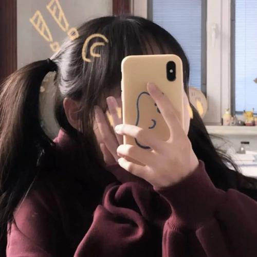 手机挡脸女生头像【217期】