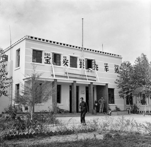 深圳美术馆丨"双城姿态——深港50至80年代纪实摄影展"