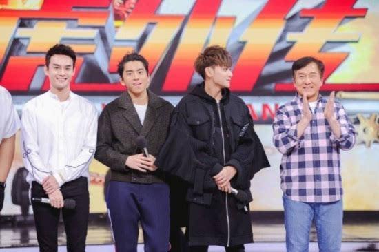 成龙快本玩制服诱惑黄子韬王凯王大陆内讧