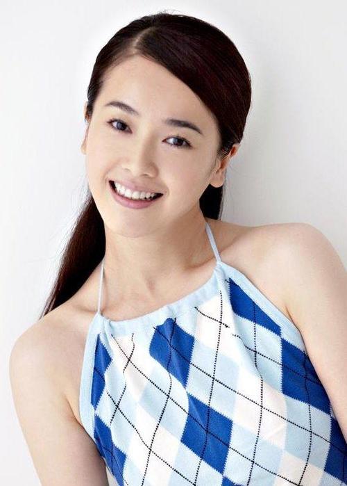 左小青离婚,女神也老了!她当年为何,要嫁给大她20岁的