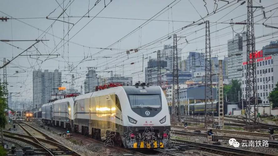 复兴电fxd1型电力机车