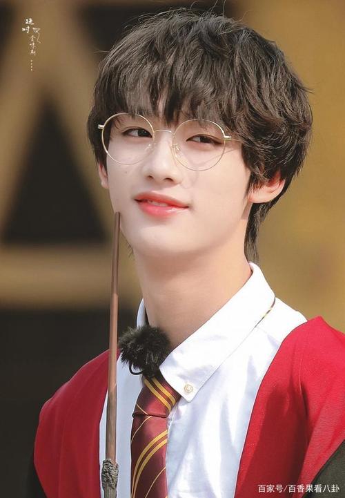 时代少年团与郑爽合作《姐姐真漂亮》,这群神仙男孩要