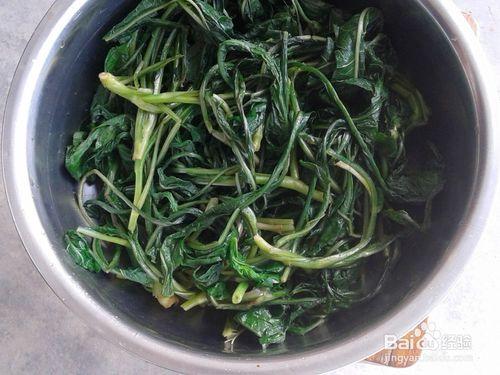 四川苍溪野菜的吃法:[2]凉拌苦麻菜