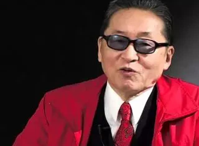 演讲时紧张怎么办 李敖告诉你答案!转移注意力