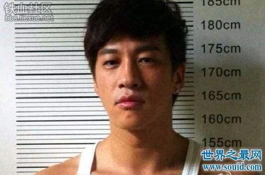 何润东身高184cm没有水分对比太明显黄晓明躺