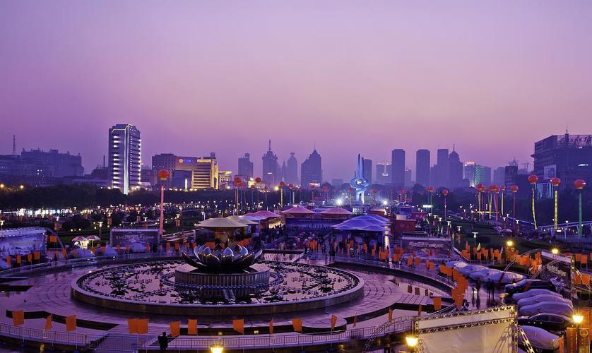 山东省济南市,世界泉水之都,素有"泉城"的美名,独特的泉水文化,这也是