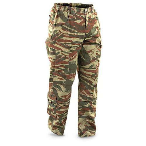 eotac 的蜥蜴迷彩外套和背心