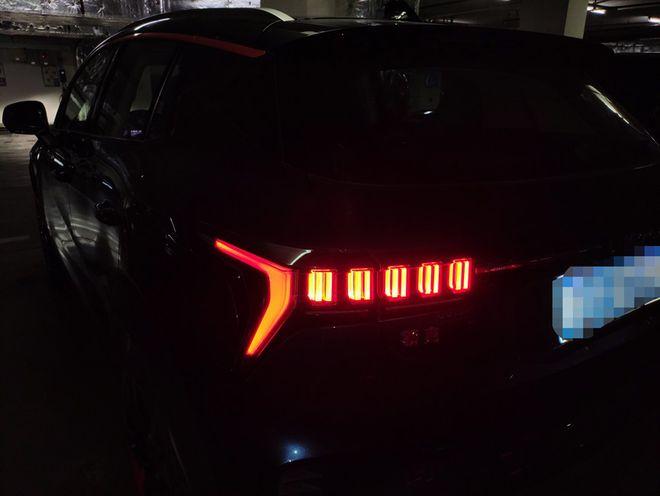 赶在樱花季来之前提了领克06耀halo