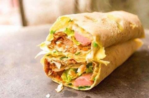 山东杂粮煎饼果子「内附杂粮煎饼糊,煎饼果子酱配方」