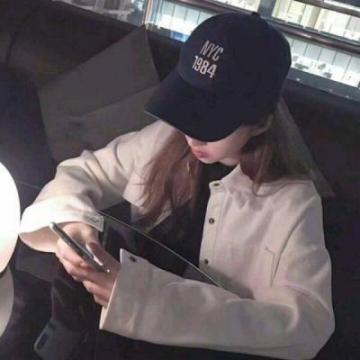 2019戴帽子头像女生酷酷的 对你已失去热度三分不到