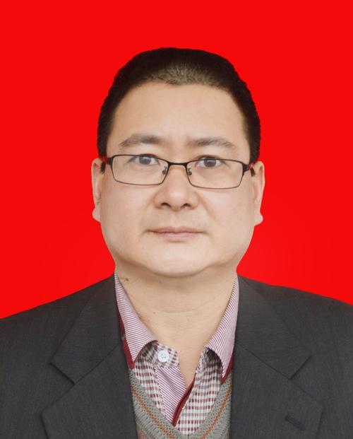 个人简历        男,汉族,中共党员,大专学历,广东梅县区人,1968年10