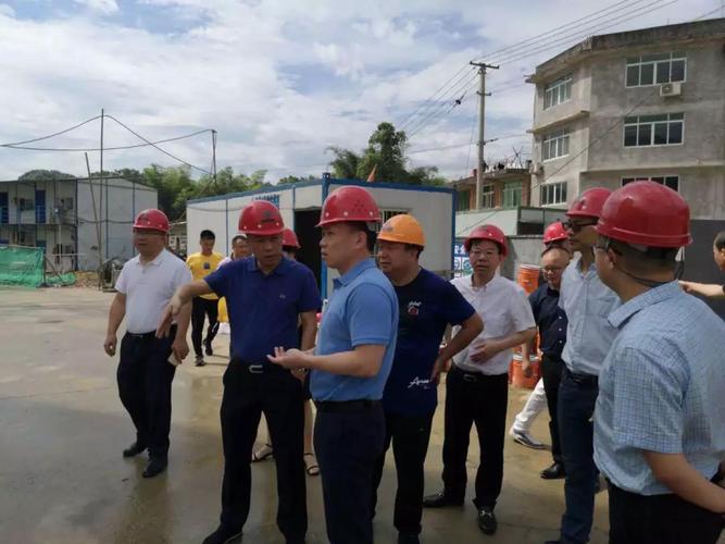 卢成杭副县长一行督查腾蛟一中迁建工程