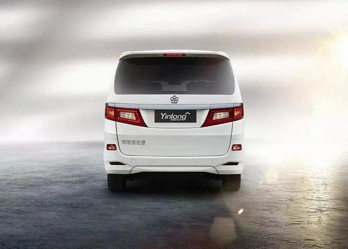 董明珠造的车来了,车标比奥迪多个圈,售价或高达43万元