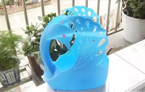 看完有没有,想剁了自己双手的冲动?别冲动,其实做洗衣液花盆,并!不!