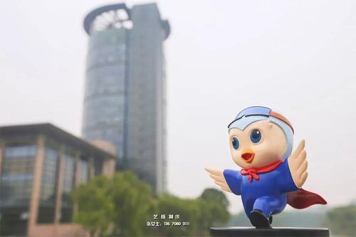 互联网大赛吉祥物雕塑 浙江大学玻璃钢勇仔 学园城市卡通人物玩偶