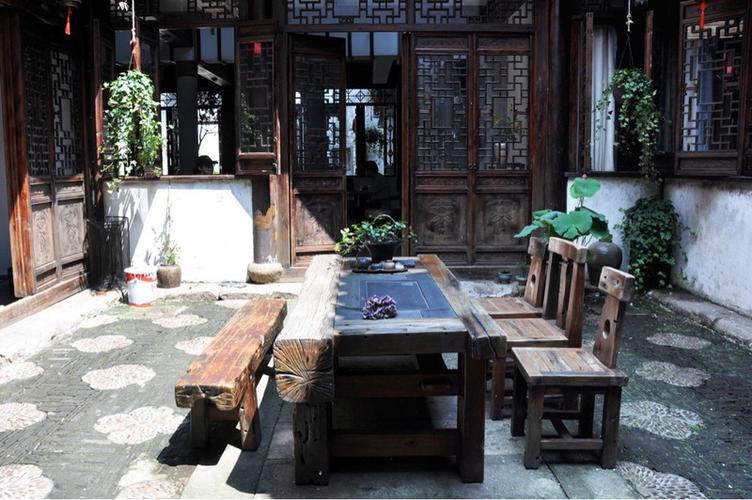 去枫泾古镇玩,提前预定了三桥别院,入住顺利方便,民宿