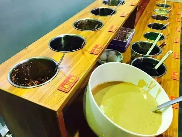 太原高逼格串串自助!38元随便吃!100 种串串!不管吃多少只要38元!