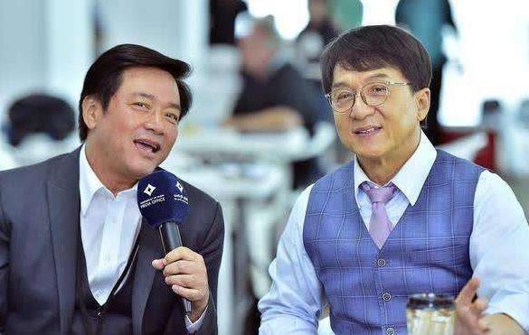 成龙再度回归动作片,搭档唐季礼战春节档,但另一部动作片却更强