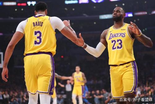 历史第一人!詹姆斯第86次三双 湖人胜雷霆取得五连胜 戴维斯34分
