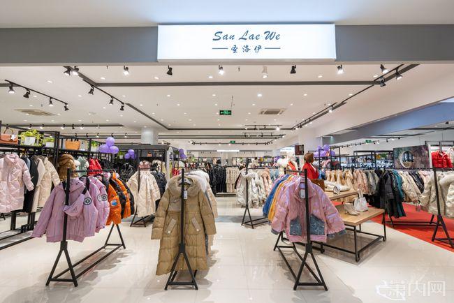 最近新农都有一场服装特卖会品牌羽绒衣159元起超多款式批发价