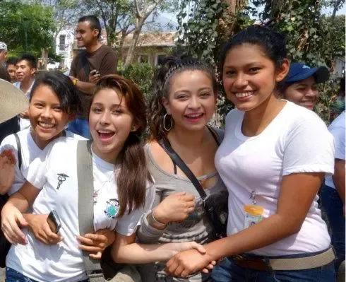 "马达加斯加"现状,非洲黄种人最多的国家,带你看看真实的地方