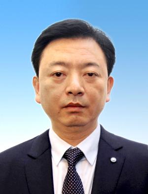 现任遵义市播州区委常委,政法委书记,区公安局党委书记,区公安局局长