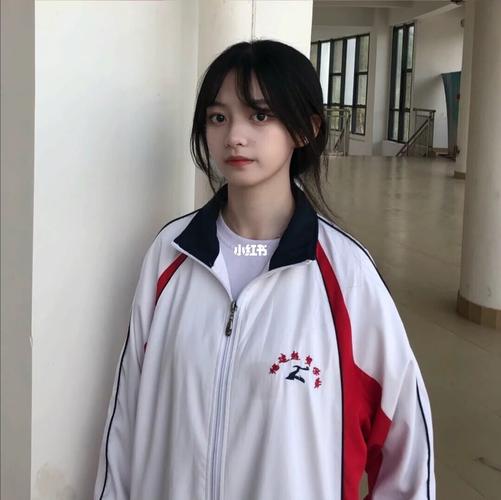 校园风校服读书真人女生头像